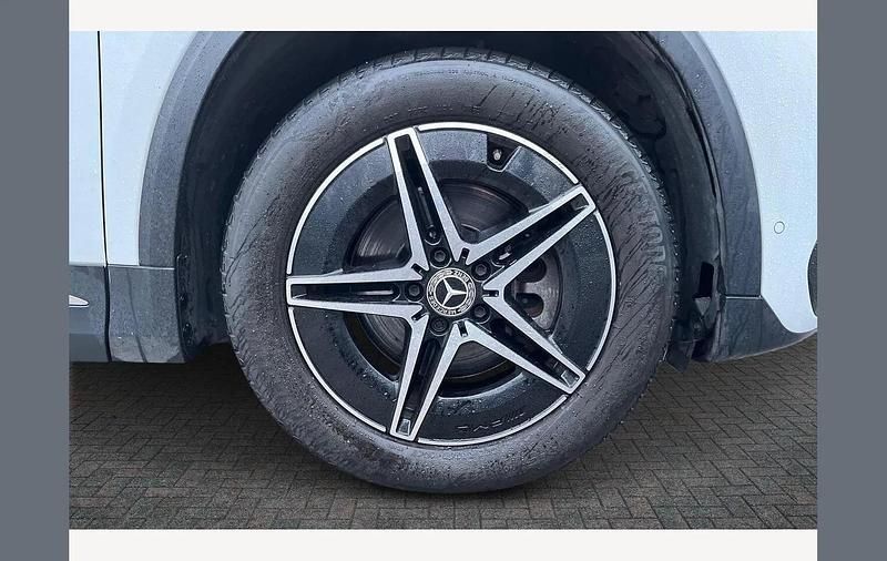 Used Mercedes EQA250 AMG line 139 kW (190 HP) 2021 Digital white SUV