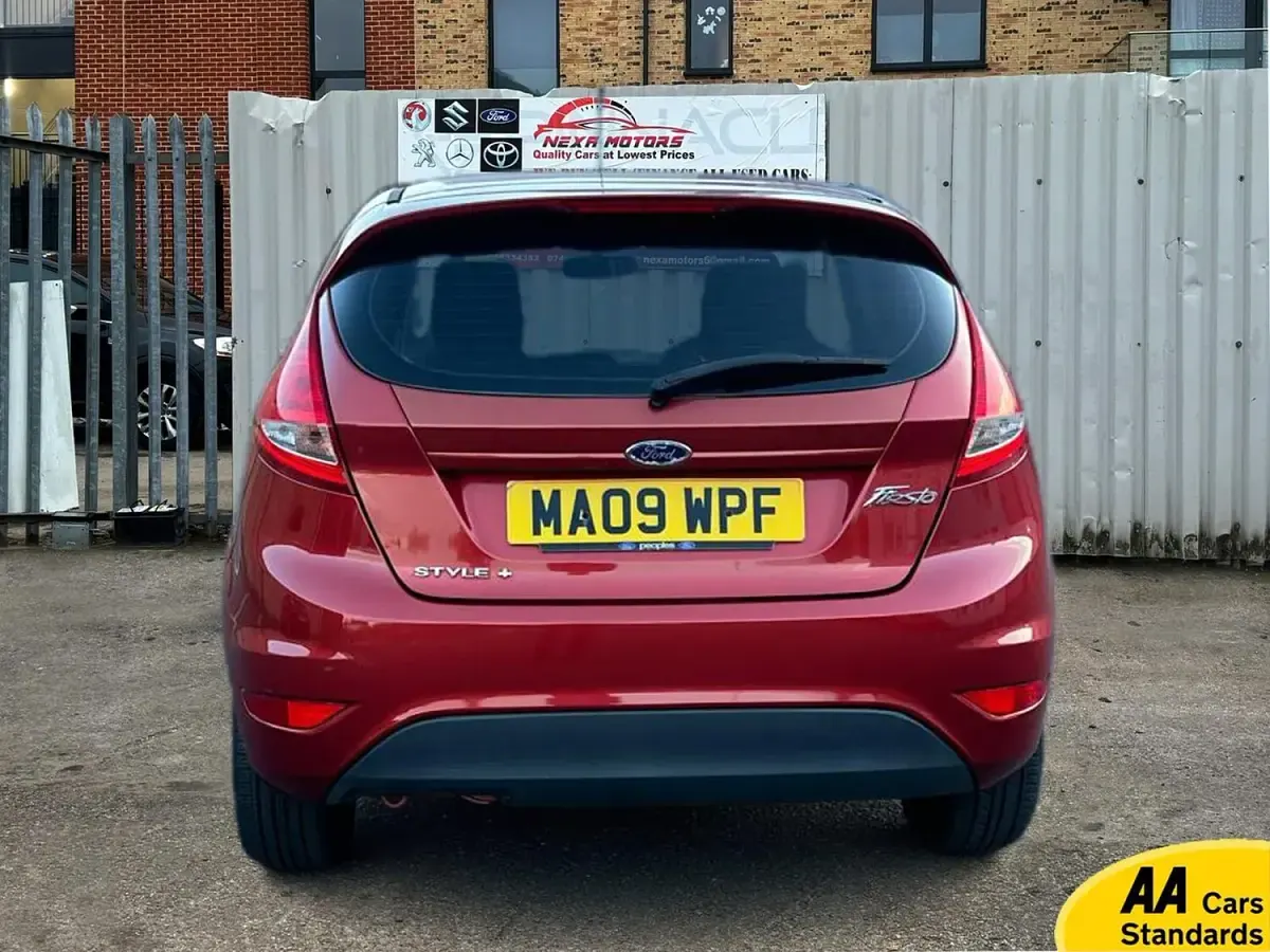 Used Ford Fiesta Style 94 HP (69 kW) 2009 Red Hatchback