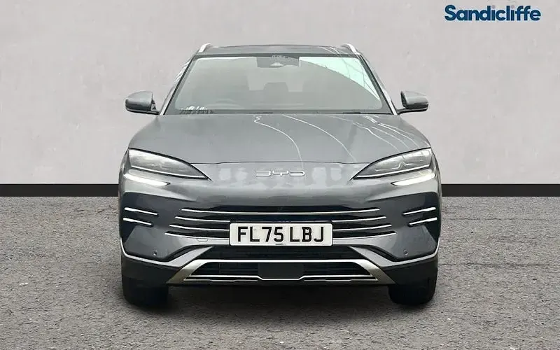 Used BYD Seal Comfort 218 HP (160 kW) 2025 Metallic  time grey Estate