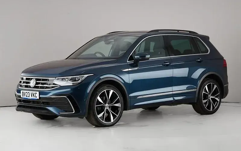 Used VW Tiguan R-line 150 HP (110 kW) 2023 Blue SUV