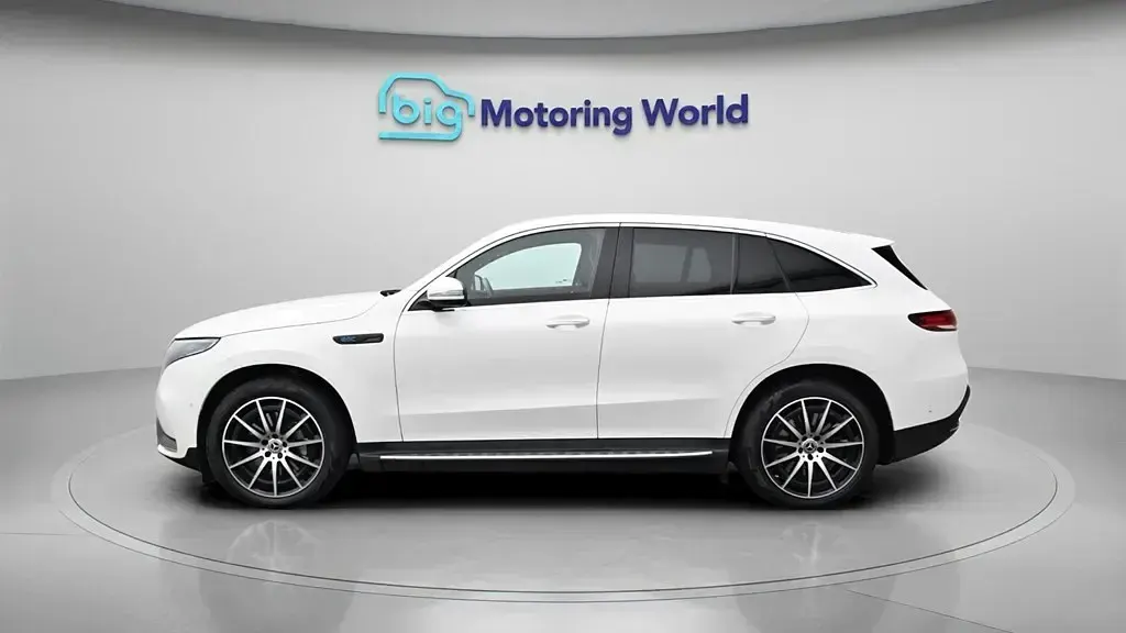 Usado Mercedes EQC400 AMG line 300 kW (408 HP) 2021 SUV