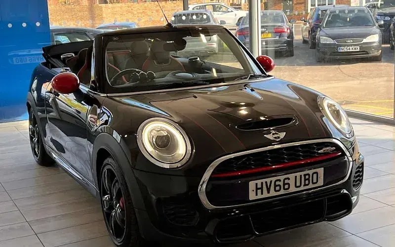 Usado Mini John Cooper Works Cabriolet 231 CV (169 kW) 2017 Descapotable