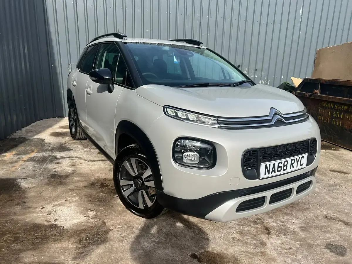 Used Citroën C3 Aircross Feel 110 HP (80 kW) 2018 Beige SUV