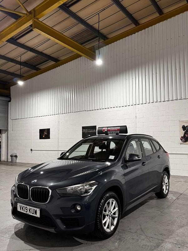 Begagnad BMW X1 Comfort Edition 2019 Grå SUV