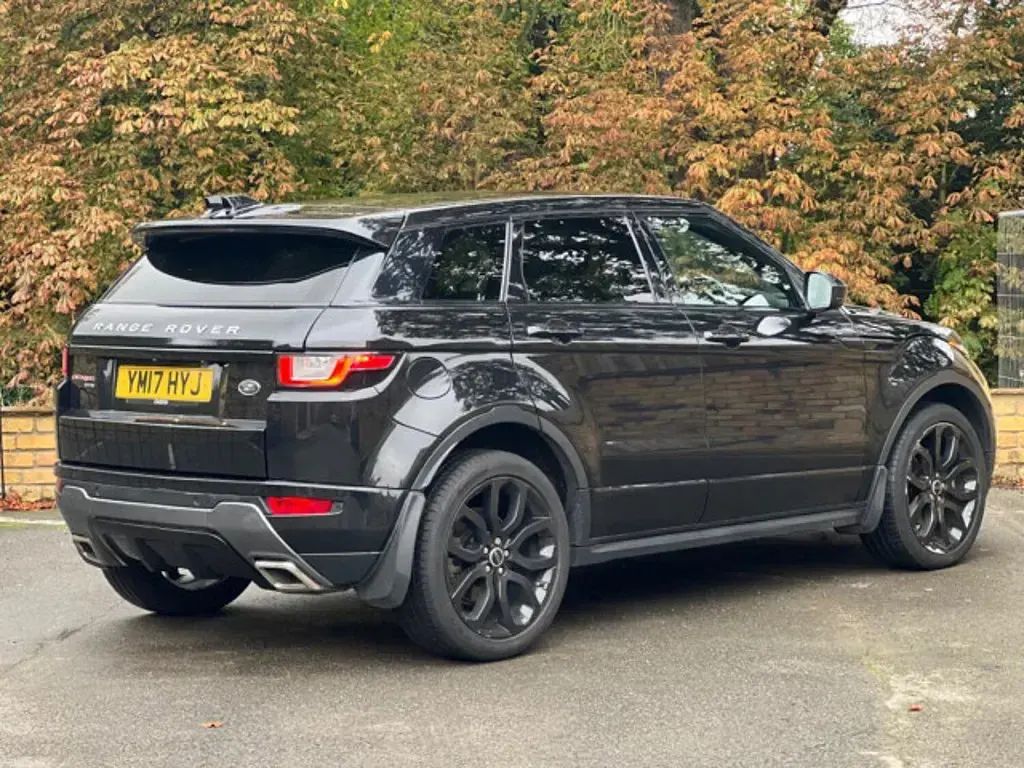 Used Land Rover Range Rover evoque HSE Dynamic 2017 Black Estate