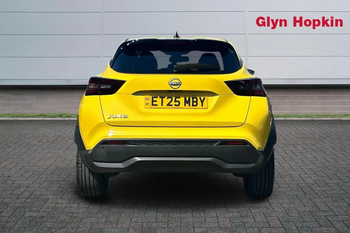 Used Nissan Juke Tekna 114 HP (83 kW) 2025 Yellow SUV