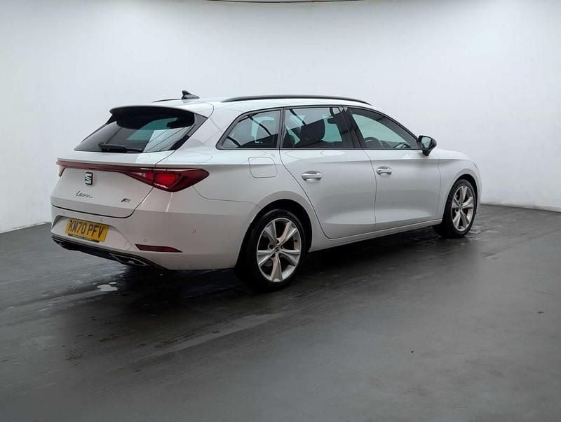 Used Seat Leon FR 150 HP (110 kW) 2020 White Estate