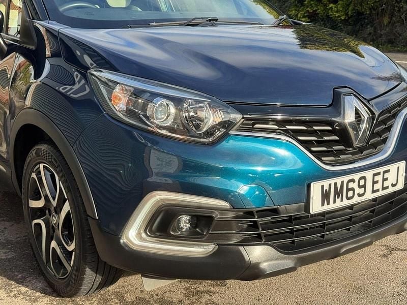 Used Renault Captur Iconic 2020 Blue SUV