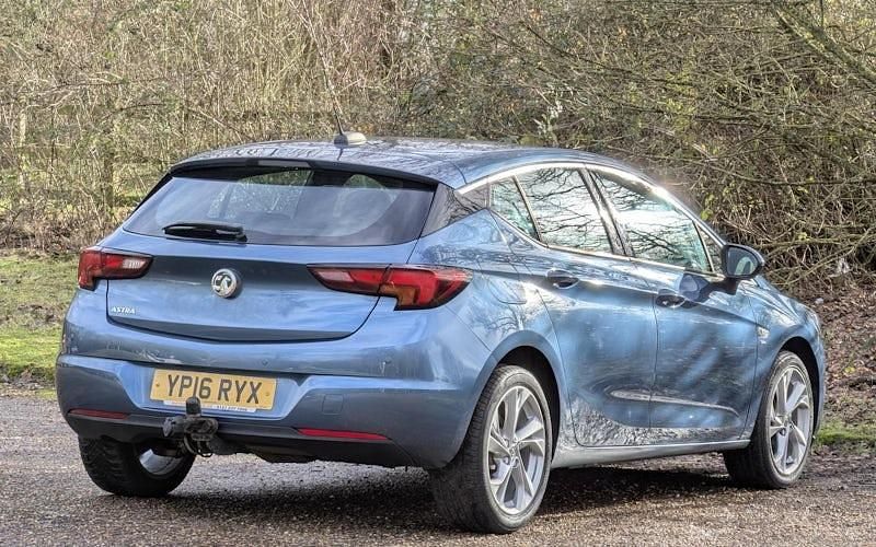 Used Vauxhall Astra SRi 101 HP (74 kW) 2018 Hatchback