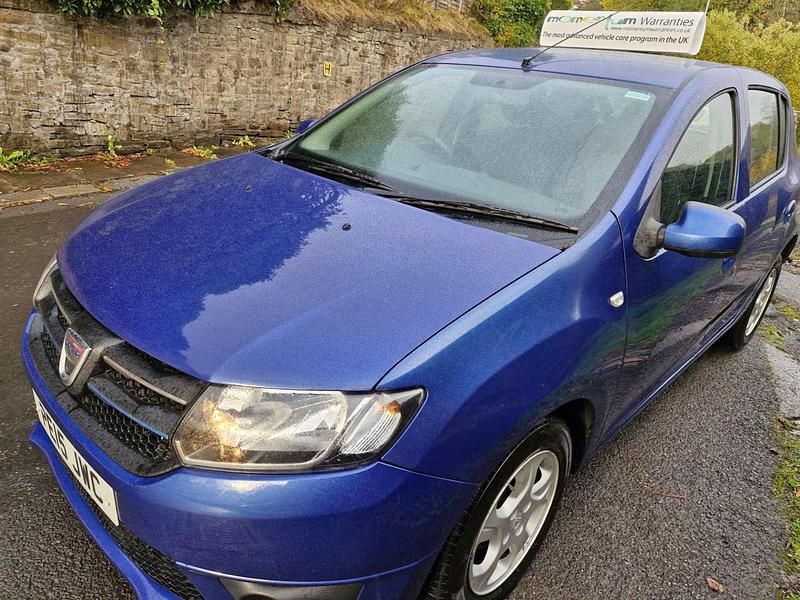Blue Used 2015 Dacia Sandero Lauréate Hatchback | £3,295 (Good price) - Image 1/4