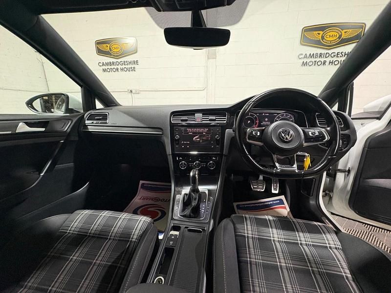 Used VW Golf VII GTD 184 HP (135 kW) 2017 White Hatchback