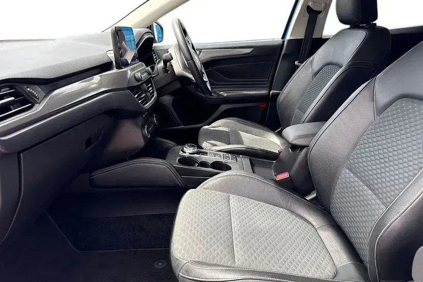 Used Ford Focus Titanium X 125 HP (91 kW) 2020 Blue Hatchback