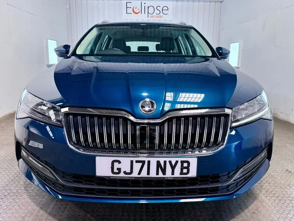 Used Skoda Superb SE 122 HP (89 kW) 2021 Blue Estate