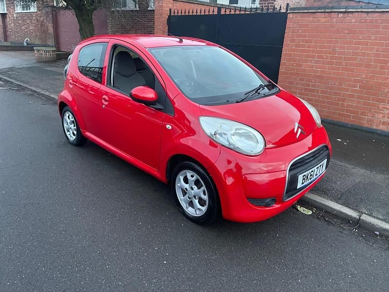 Used Citroën C1 VTR Sport 68 HP (50 kW) 2011 Red Hatchback