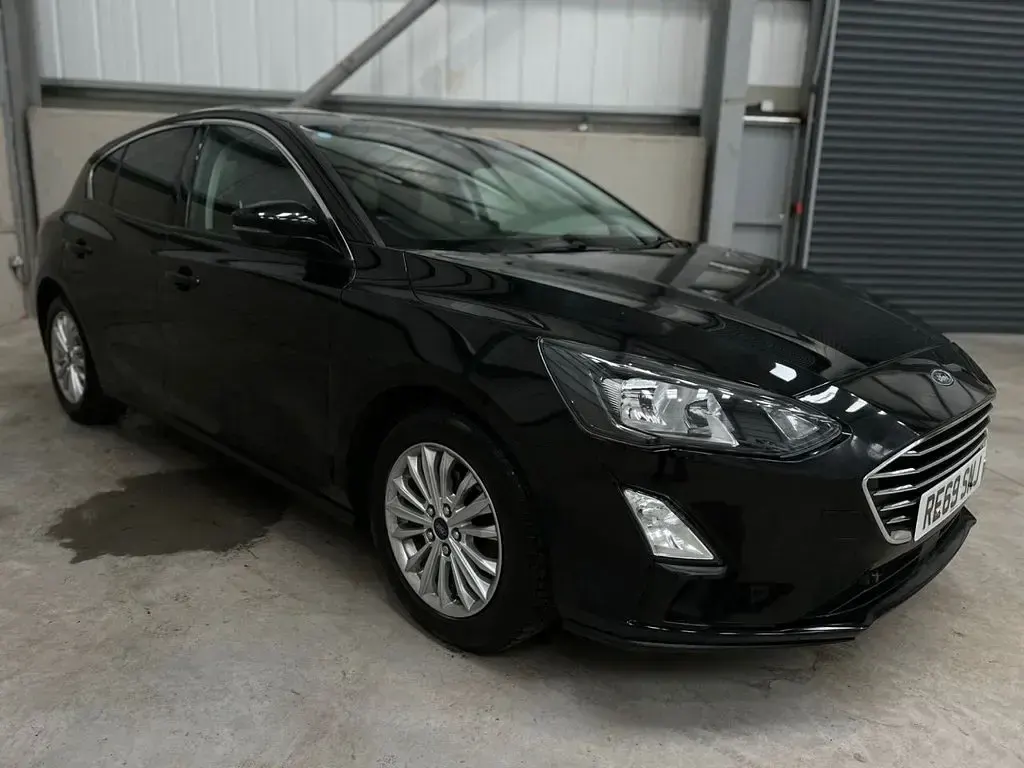 Used Ford Focus Titanium 125 HP (91 kW) 2019 Black Hatchback