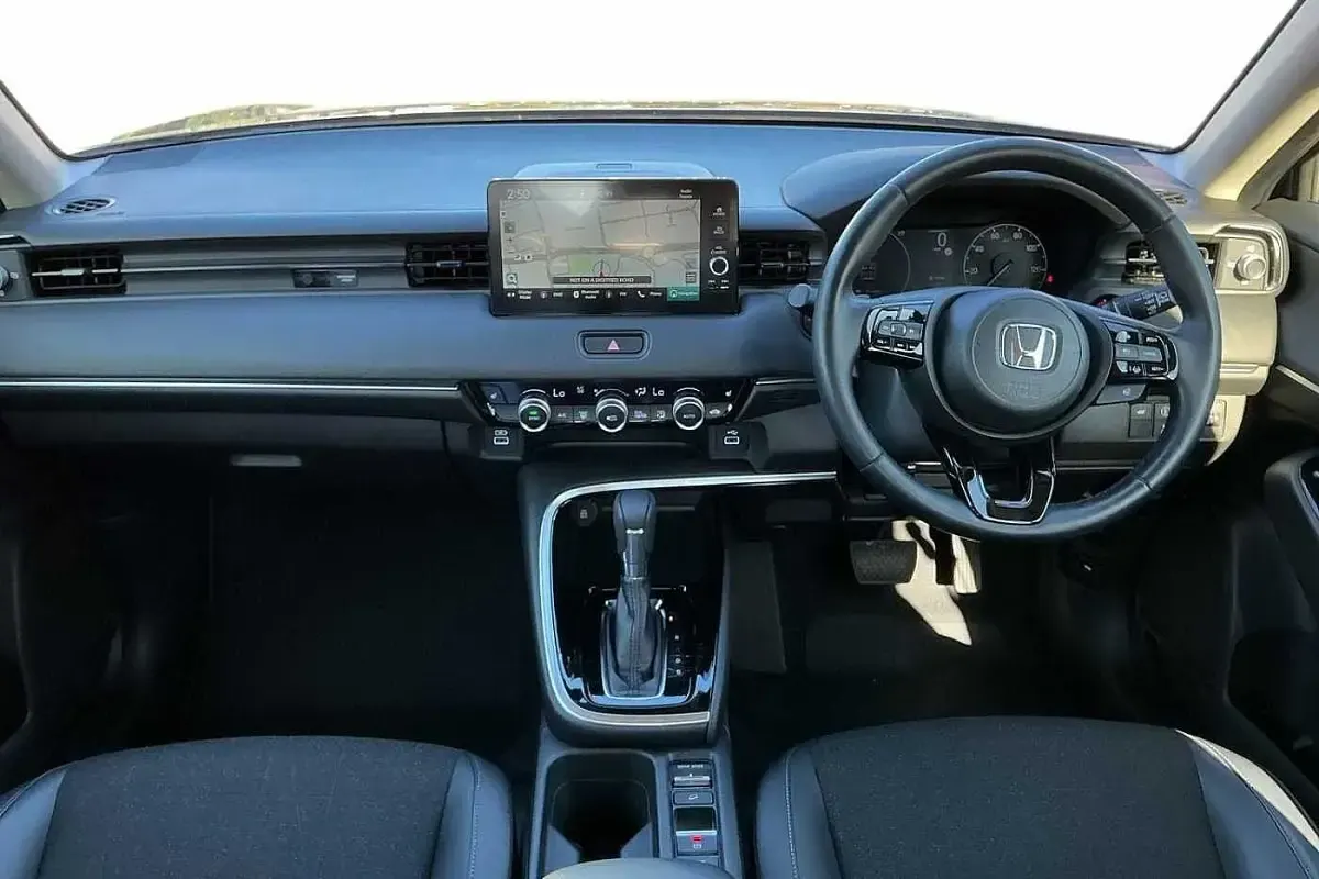Usado Honda HR-V Advance 152 HP (111 kW) 2022 Cinzento SUV
