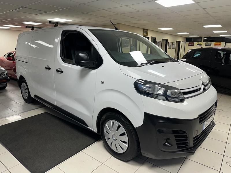 White Used 2017 Citroën Dispatch MPV | £4,190 (Super price) - Image 1/4