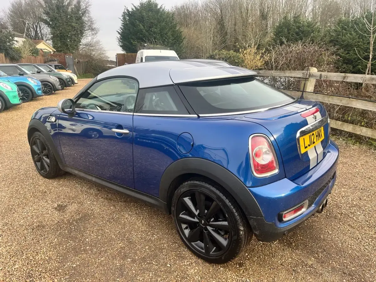 Usado Mini Cooper S Coupé 184 HP (135 kW) 2012 Azul Coupé