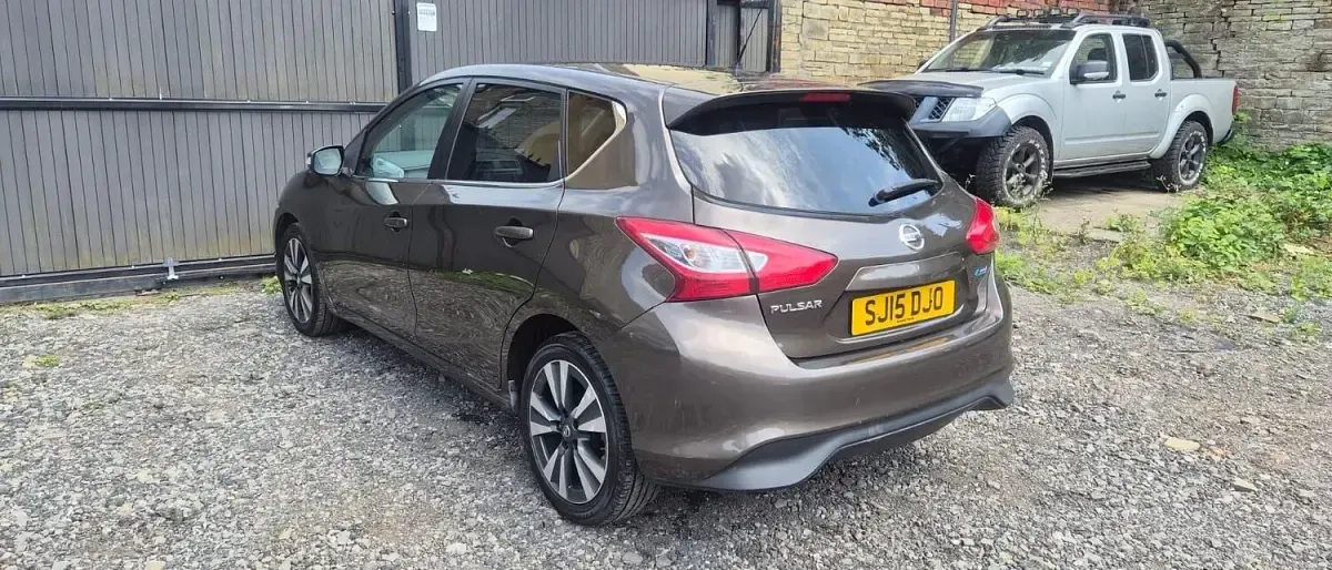 Used Nissan Pulsar N-TEC 110 HP (80 kW) 2015 Beige Hatchback