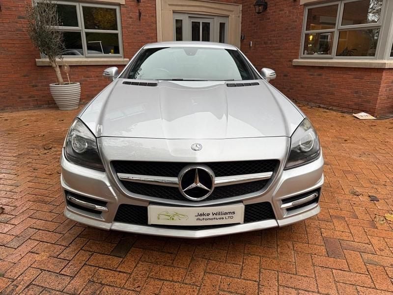 Used Mercedes SLK200 AMG 184 HP (135 kW) 2012 Silver Cabriolet