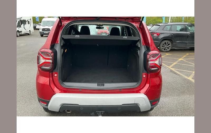 Used Dacia Duster Prestige 99 HP (72 kW) 2022 Red SUV