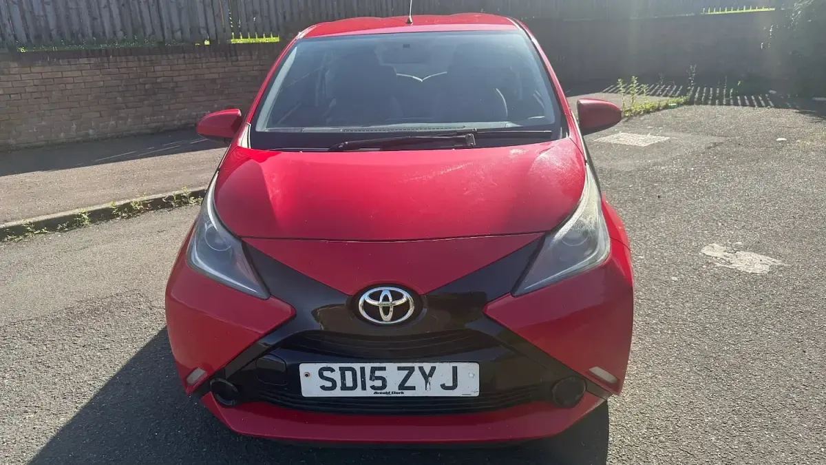Used Toyota Aygo X-play 69 HP (50 kW) 2015 Red Hatchback