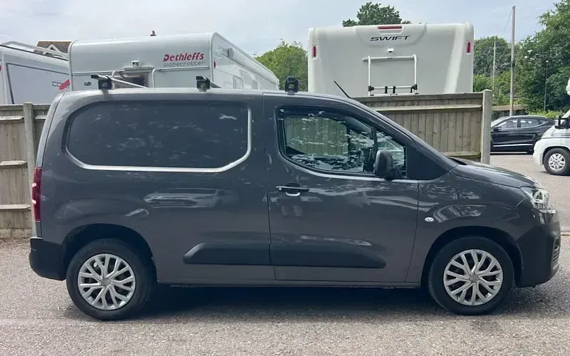 Used Citroën Berlingo Start 99 HP (72 kW) 2019 MPV