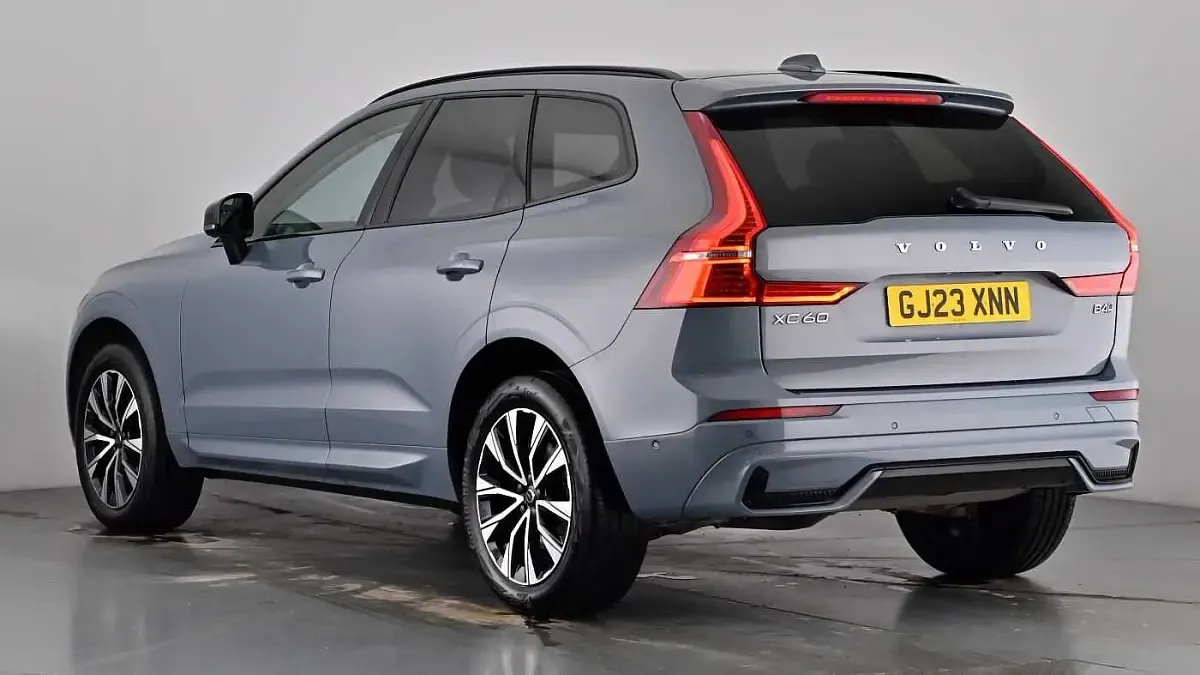 Used Volvo XC60 Plus 194 HP (142 kW) 2023 Grey SUV