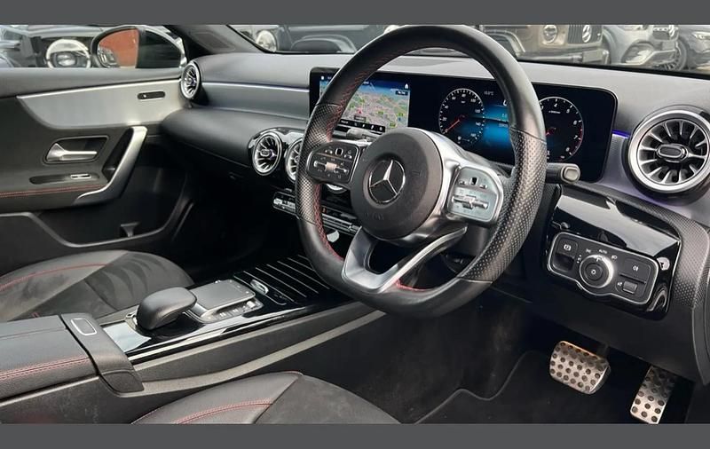 Used Mercedes A200 Executive 161 HP (118 kW) 2023 Blue Hatchback