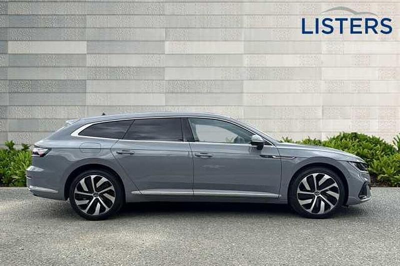 Usado VW Arteon R-line 218 HP (160 kW) 2025 Cinzento Carrinha