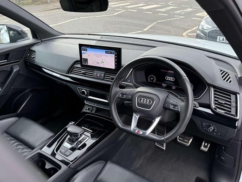 Used Audi Q5 Comfort 2022 White SUV