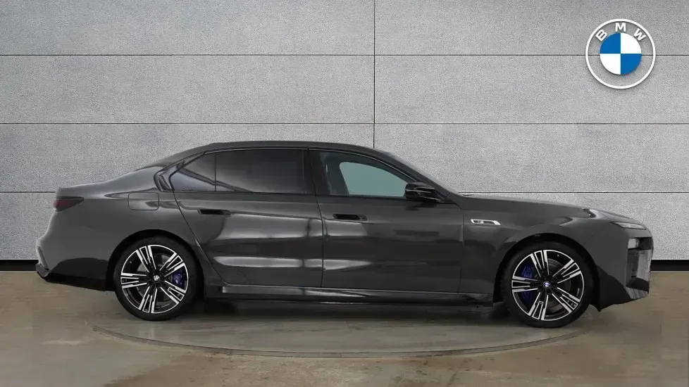 Used BMW M760e Comfort Edition 563 HP (414 kW) 2025 Grey Sedan