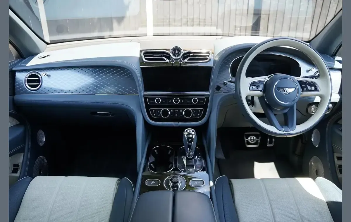 Used Bentley Bentayga 541 HP (397 kW) 2021 Grey SUV