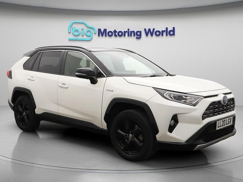 White/black Used 2020 Toyota RAV4 Hybrid SUV | £25,000 (Fair price) - Image 1/4