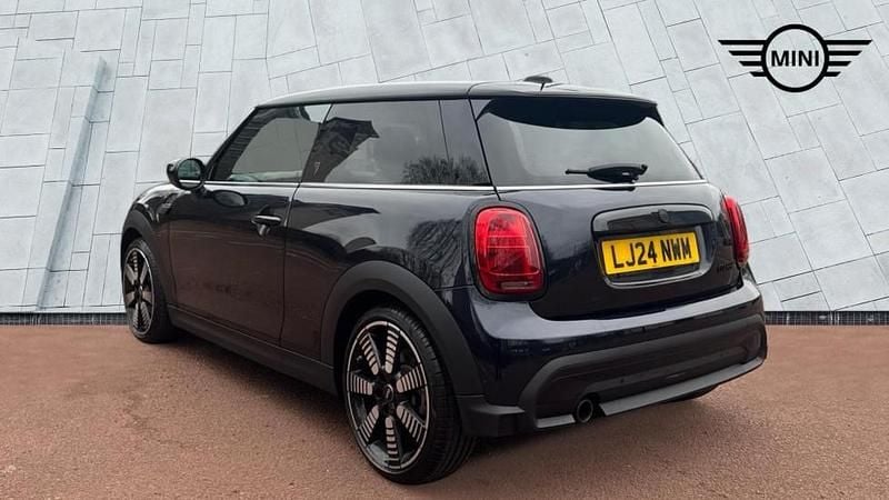 Used Mini Cooper Exclusive 134 HP (98 kW) 2024 Black Hatchback