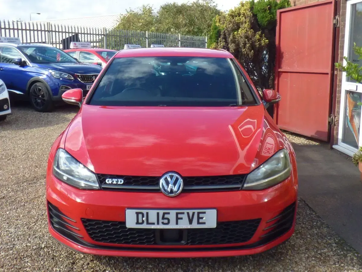 Used VW Golf VII GTD 2015 Red Hatchback