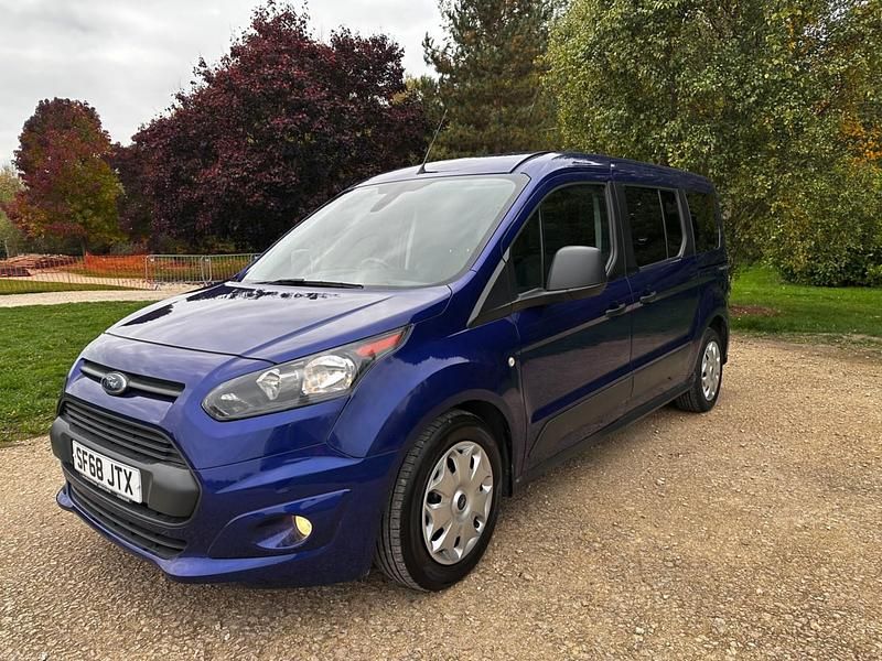 Used Ford Grand Tourneo Connect Zetec 100 HP (73 kW) 2018 Blue MPV