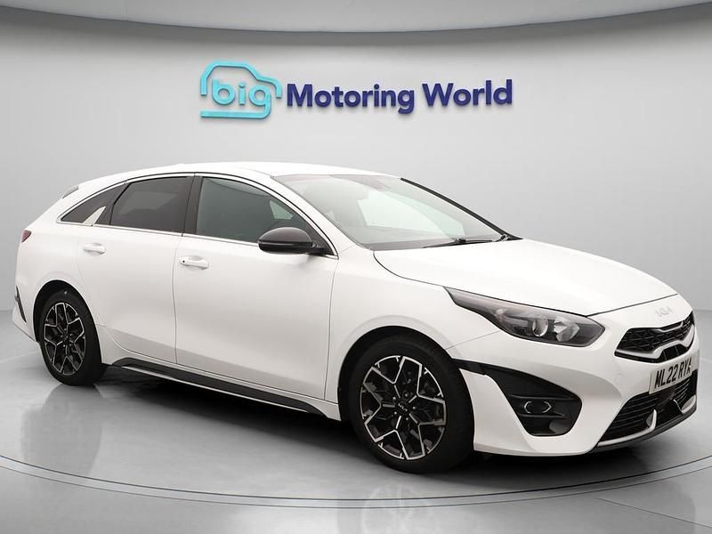 White Used 2022 Kia ProCeed GT-Line Hatchback | £15,500 (Good price) - Image 1/4