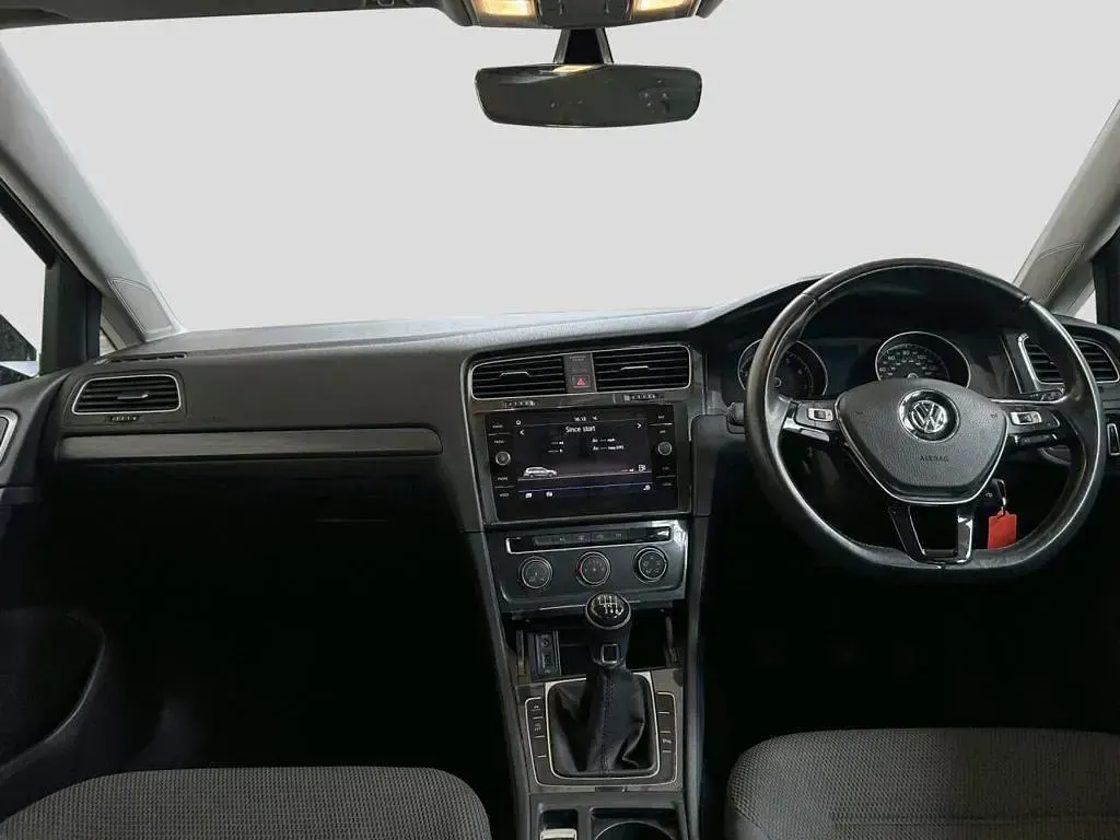 Used VW Golf VII SE 125 HP (91 kW) 2017 Grey Estate