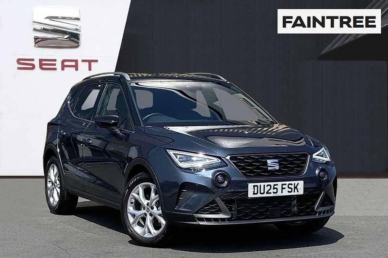 Used 2025 Seat Arona FR SUV | £19,190 (A bit pricey) - Image 1/4