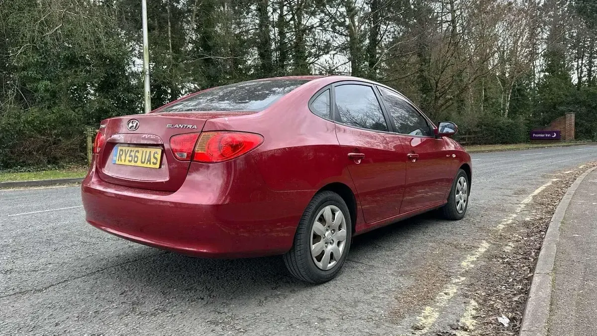 Used Hyundai Elantra 2019 Red Hatchback