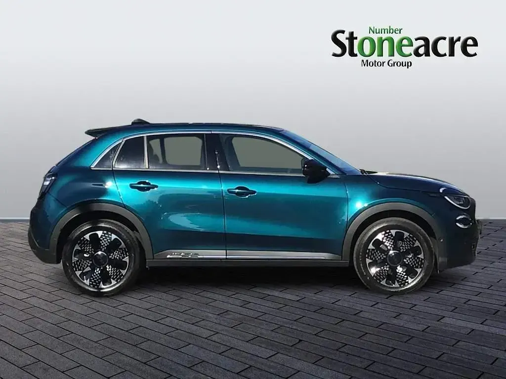 Used Fiat 600 La Prima 101 HP (74 kW) 2024 Green SUV