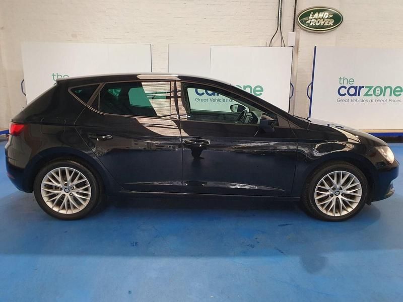Used Seat Leon SE Dynamic 110 HP (80 kW) 2018 Black Hatchback