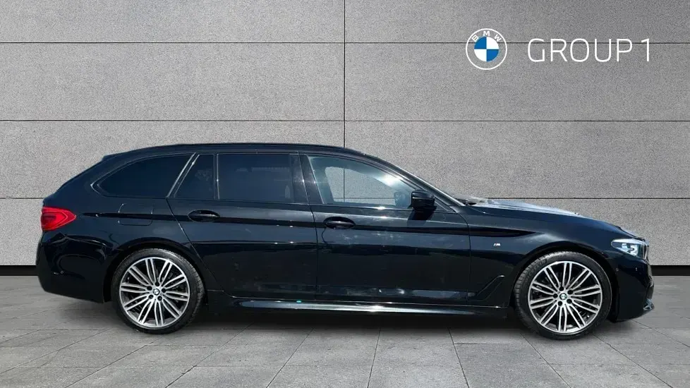 Used BMW 520 M Sport 187 HP (137 kW) 2020 Black Estate