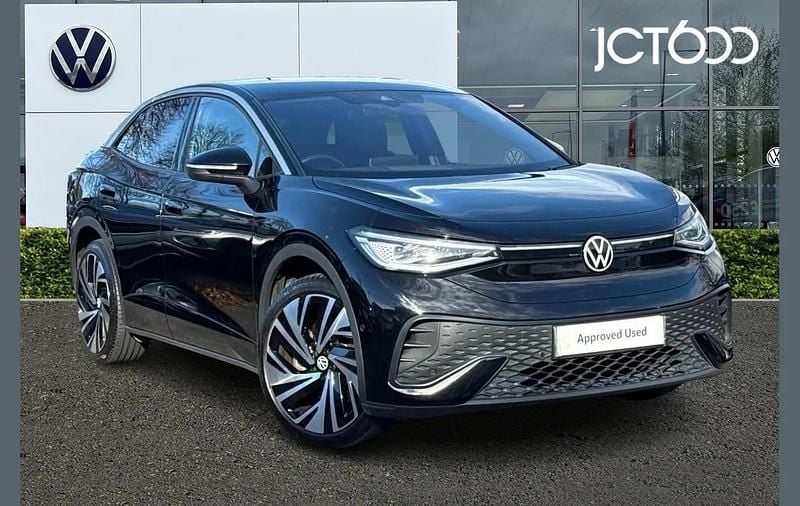 Black Used 2022 VW ID.5 Pro Performance SUV | £20,585 (Fair price) - Image 1/4