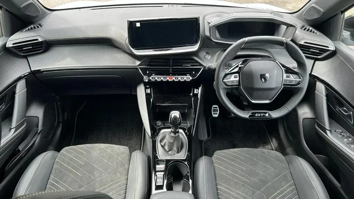 New Peugeot 208 Premium 99 HP (72 kW) 2026 White Hatchback