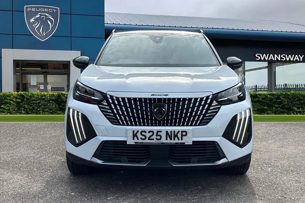 Used Peugeot 2008 GT 145 HP (106 kW) 2025 White SUV