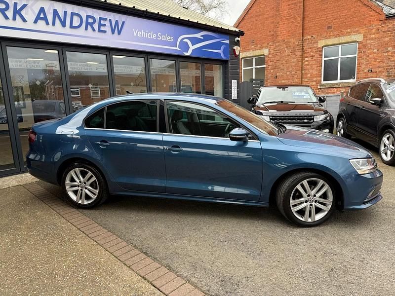Used VW Jetta GT 150 HP (110 kW) 2016 Blue Sedan