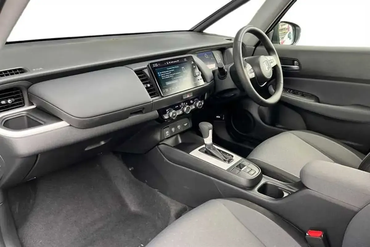 New Honda Jazz Elegance 122 HP (89 kW) 2025 White Hatchback