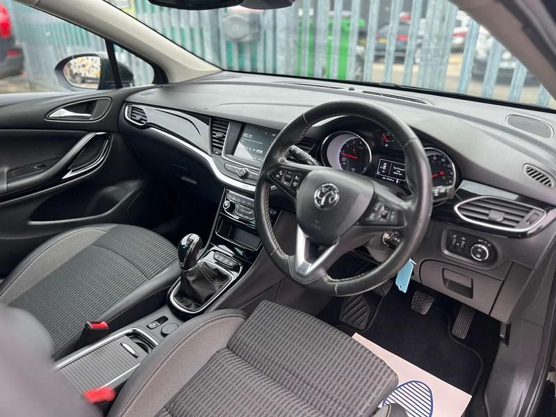 Used Vauxhall Astra Edition 2021 Black Hatchback